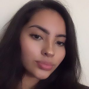 Meet your Posher, Natasha